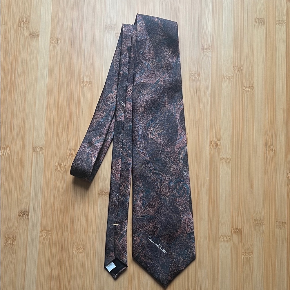 Oscar De La Renta Paisley Brown Vintage Designer Tie